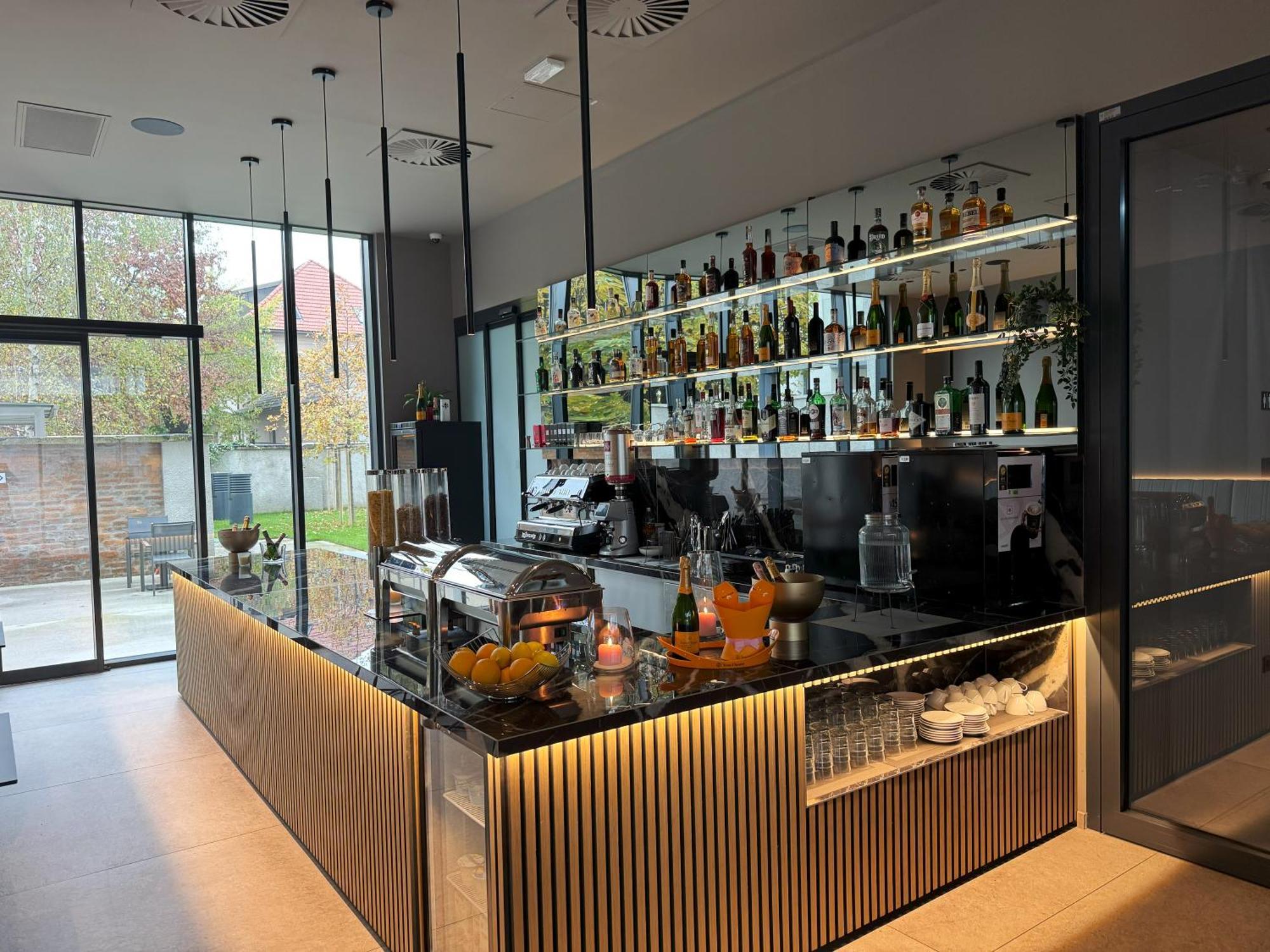 Tivoli Boutique Inn リュブリャナ エクステリア 写真